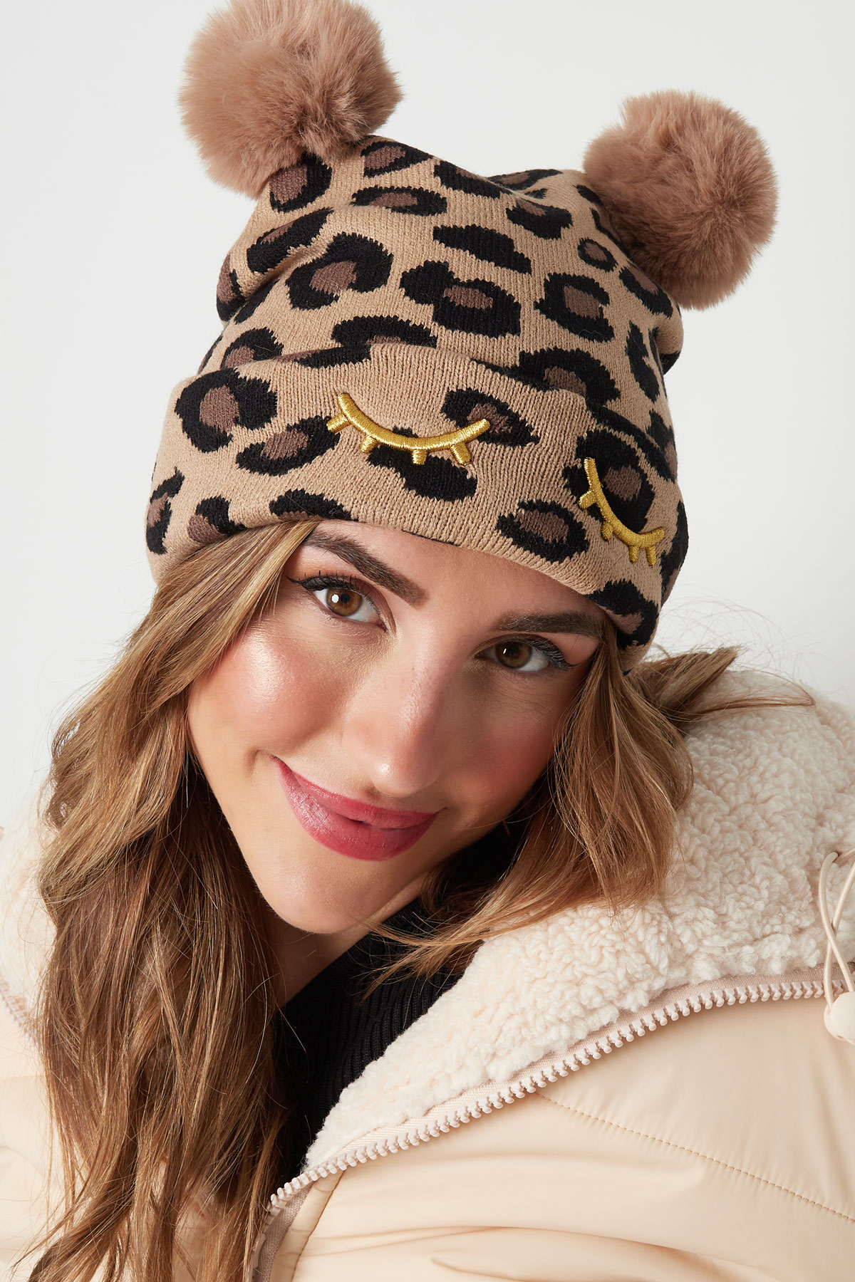 Adult - leopard print hat with balls Picture2